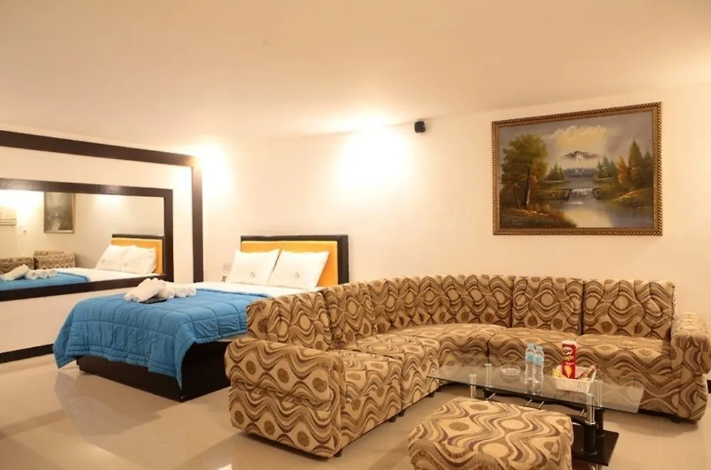 Vf Four Season Hotel Angeles